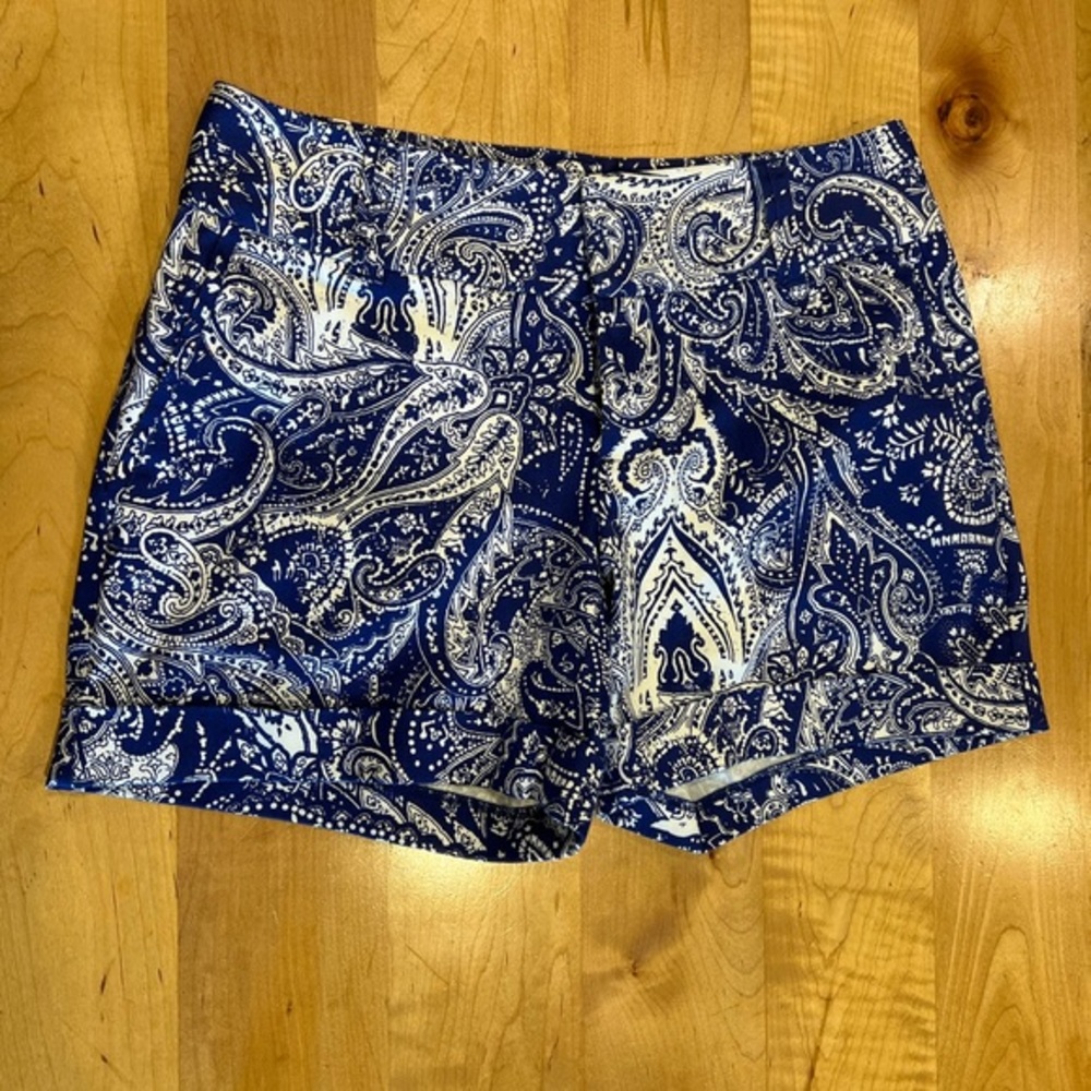 I-N-C International Concepts Blue/White Paisley‎ Shorts Size 2